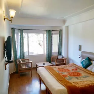 Rahat Regency Shimla 3* Shimla